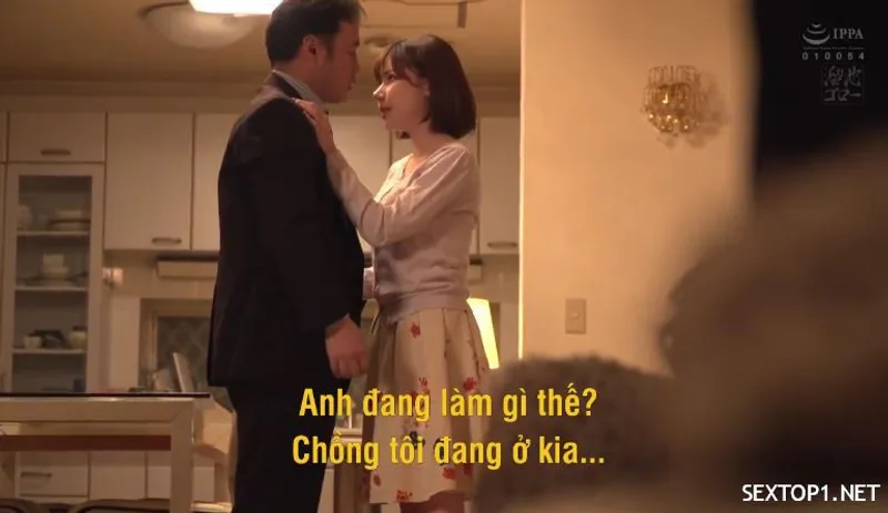 Mối trả bài bí mật với cấp trên của ông xã vietsub