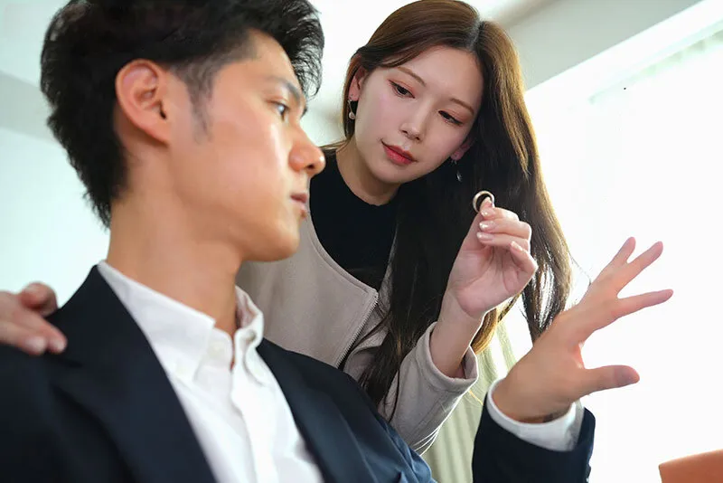 Bà xã đi đi giã ngoại, gã chồng ở nhà bị nhỏ em người vợ gạ nắc không trượt phát nào